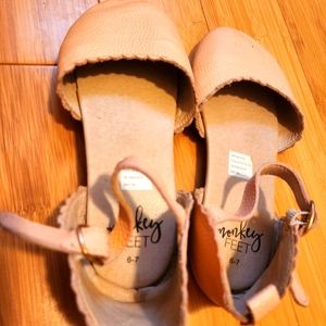 Monkey Feet sz 6-7 years pale pink ballet flats
